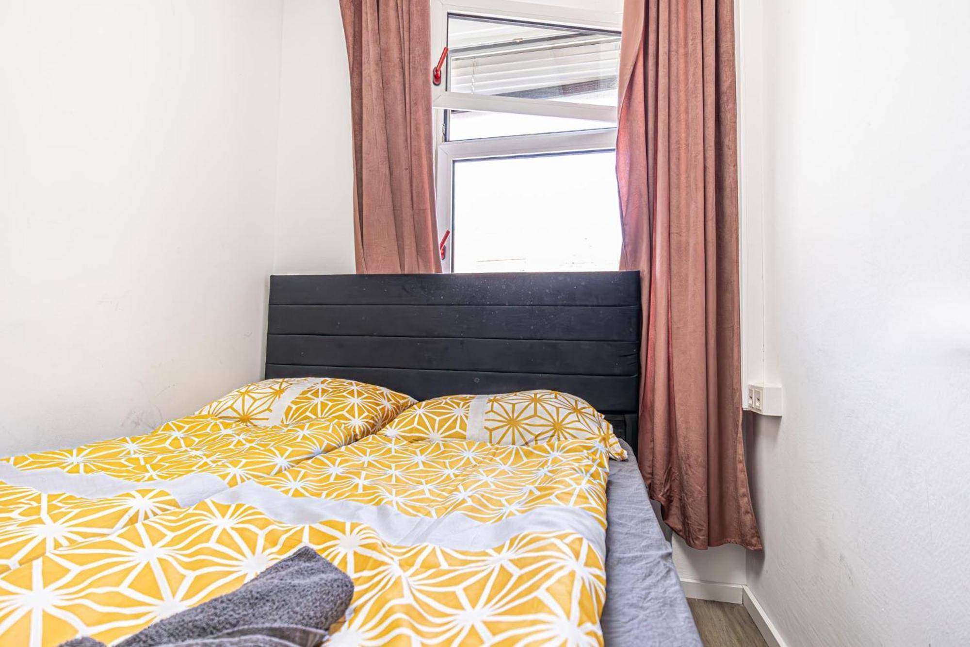 Near Schoenbrunn - Economy Rooms In Shared Apartment At Meidling Train Station 维也纳 外观 照片