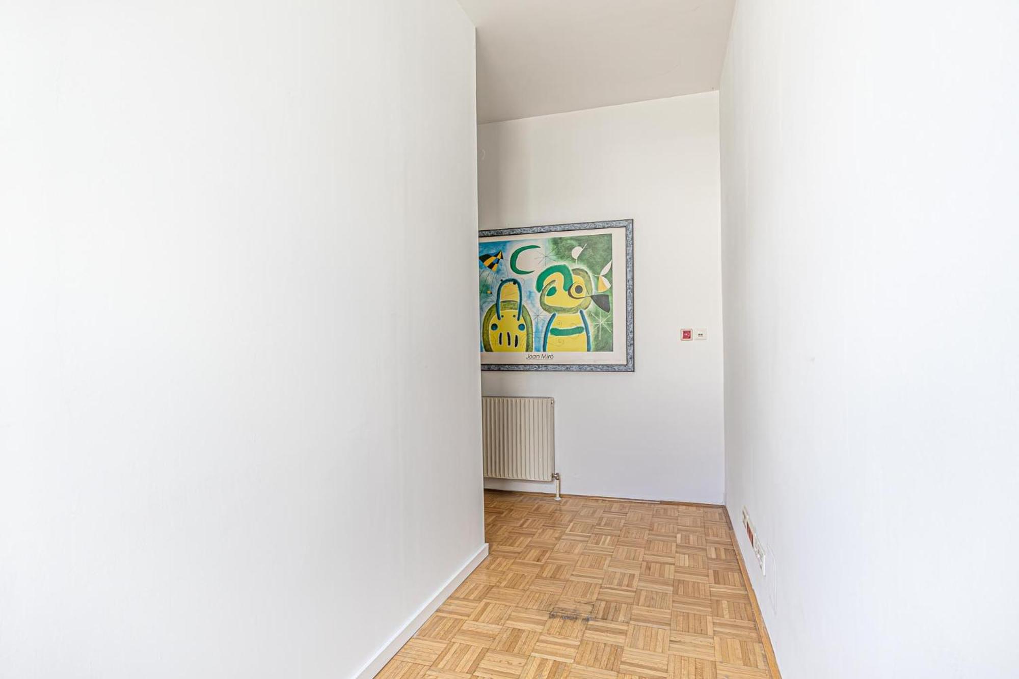 Near Schoenbrunn - Economy Rooms In Shared Apartment At Meidling Train Station 维也纳 外观 照片